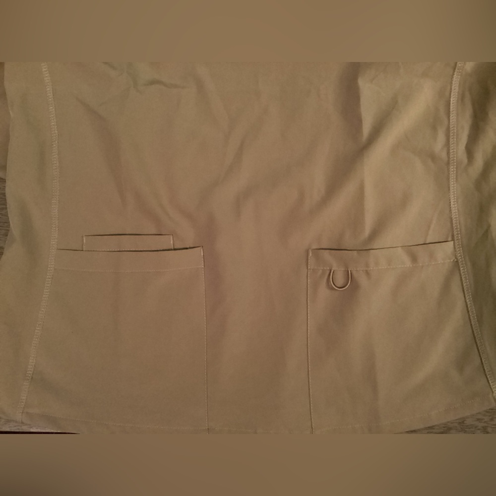 Divine Stretch by JDM Scrub Top Size Large NWOT - Picture 4 of 8